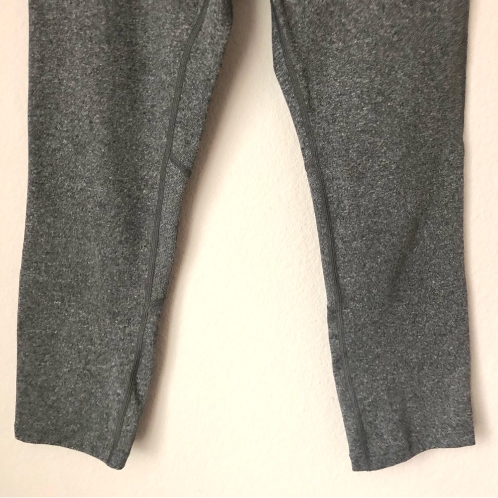 \Nike\• Dri-Fit Soul Cycle Cropped Leggings - Picture 6 of 16